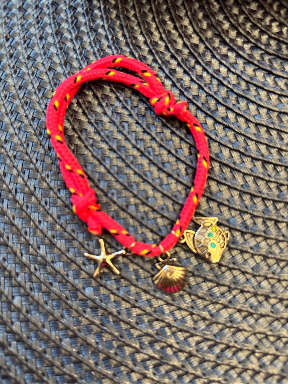 NWT preppy nautical 90s pink slider Rope Bracelet with Sea Charms